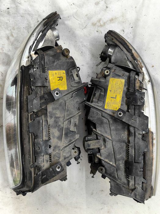 Оригинални фарове Ауди А8 Д2  Audi A8 D2 Xenon