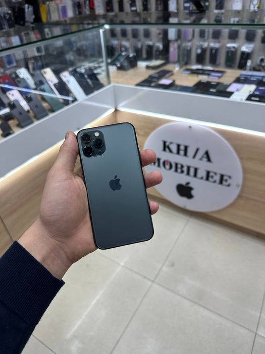 Iphone 11 pro.    .