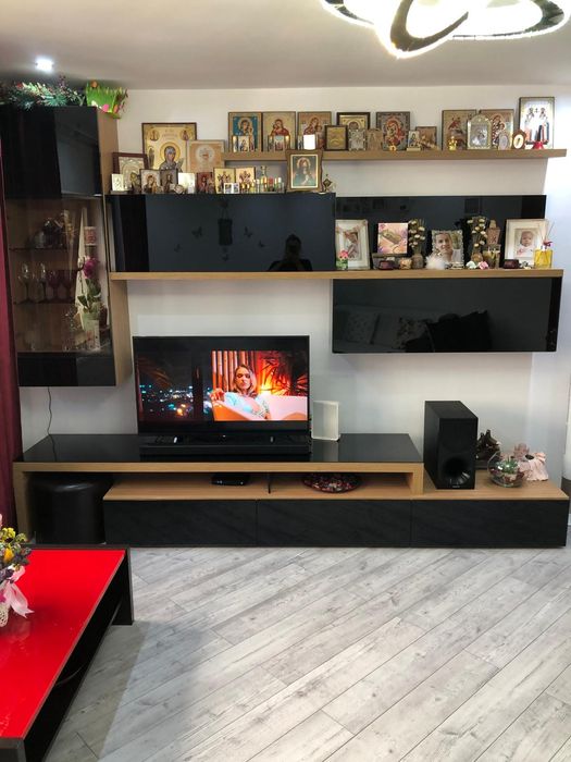 Vând apartament 3 camere 72mp