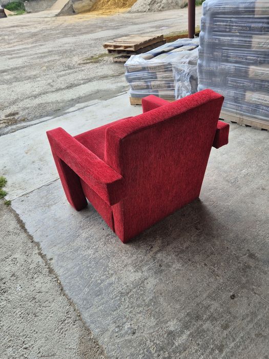 Стол тип кресло червен