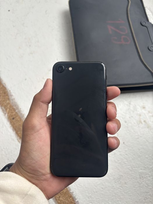Iphone SE черный