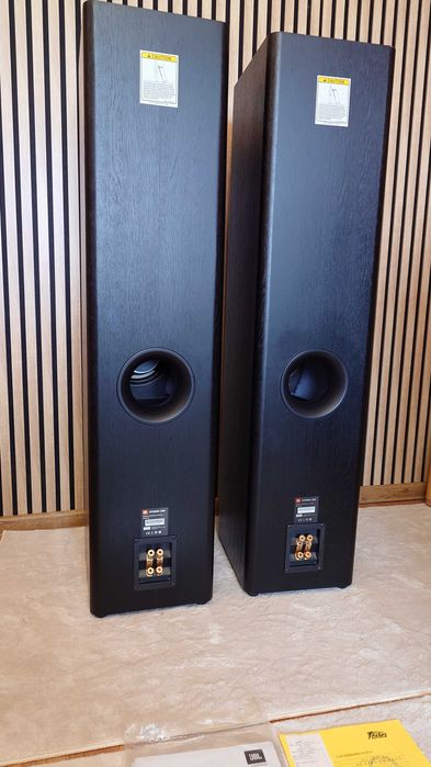 JBL Studio 290  1000 €