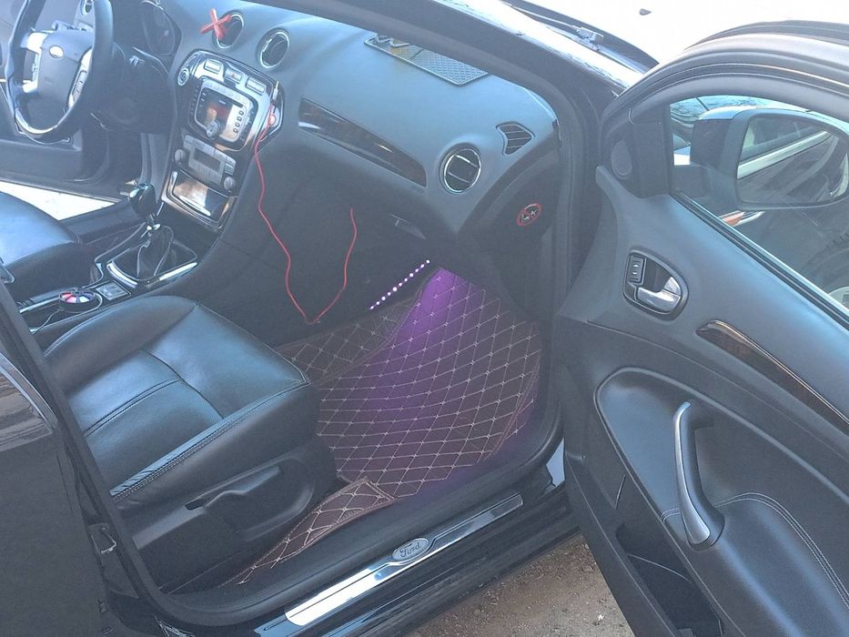 Форд мондео  топ състояние