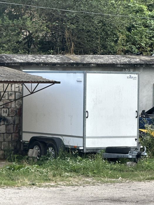 Vând remorcă carosată