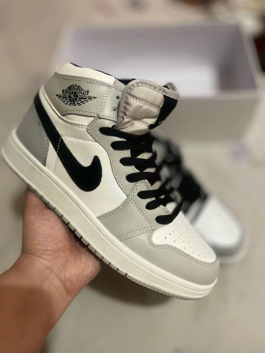 Мужские кроссовки Nike Air Jordan 1 логотип Wings и силуэт AJ1
