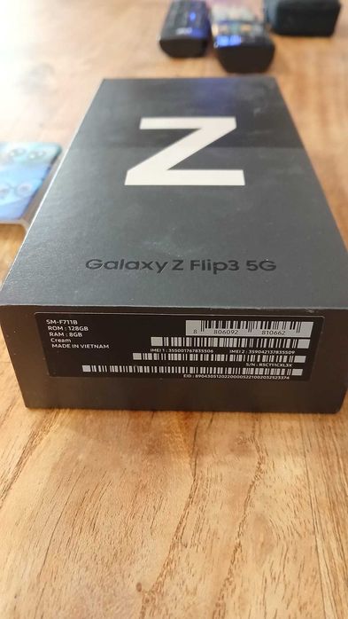 Samsung Galaxy Z Flip 3 5G