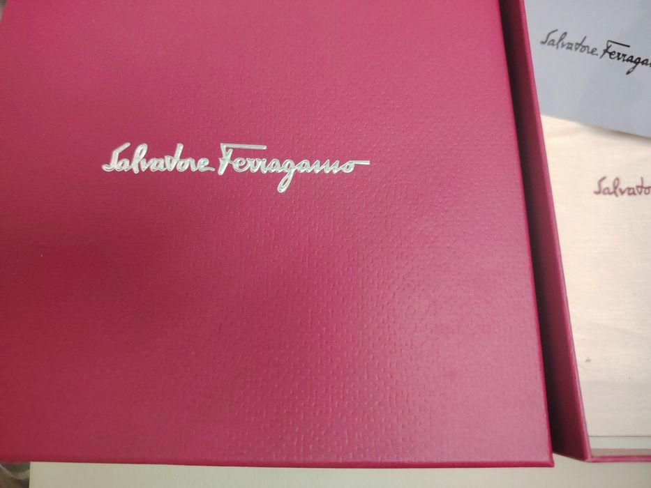 Ремень Бренда Salvadore Ferragato
made in Italy
Матери