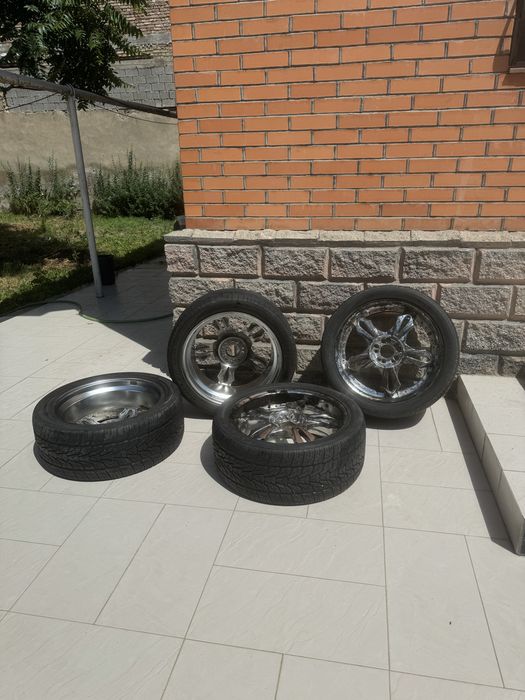 Шины с дисками Корея 275/40R20