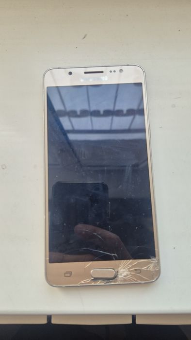 Samsung galaxy J5