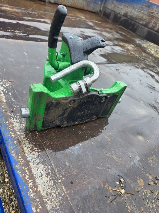 Cupla automata tractor