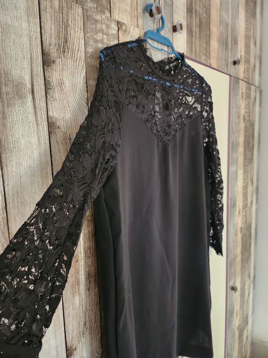 Черна рокля Zara