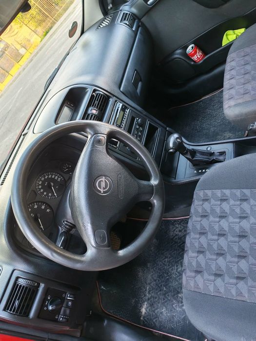 Vând astra g automatic