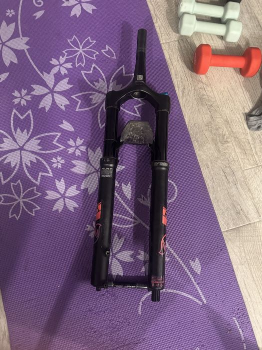 De vanzare furca fox 36 rithm(nu rockshox ,ext)