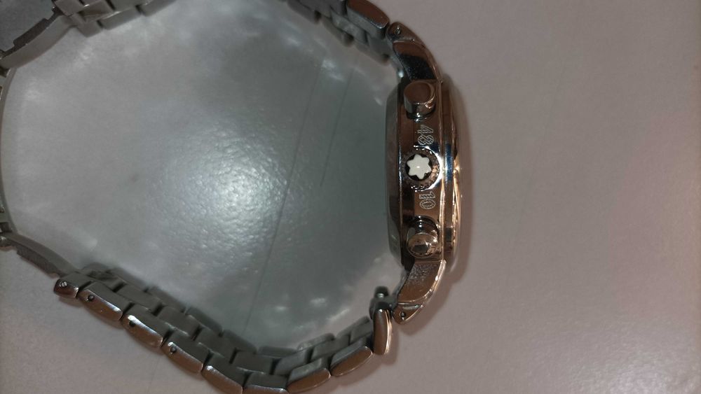 Продавам Часвовник Montblanc