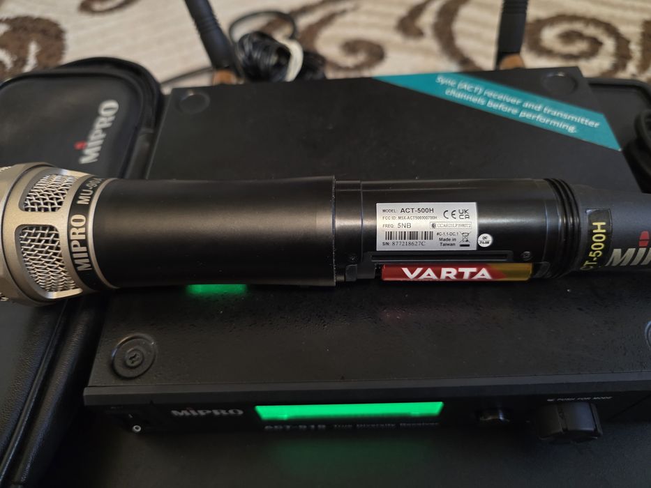 Microfon  wireless MiPro(nu shure sennheiser akg )
