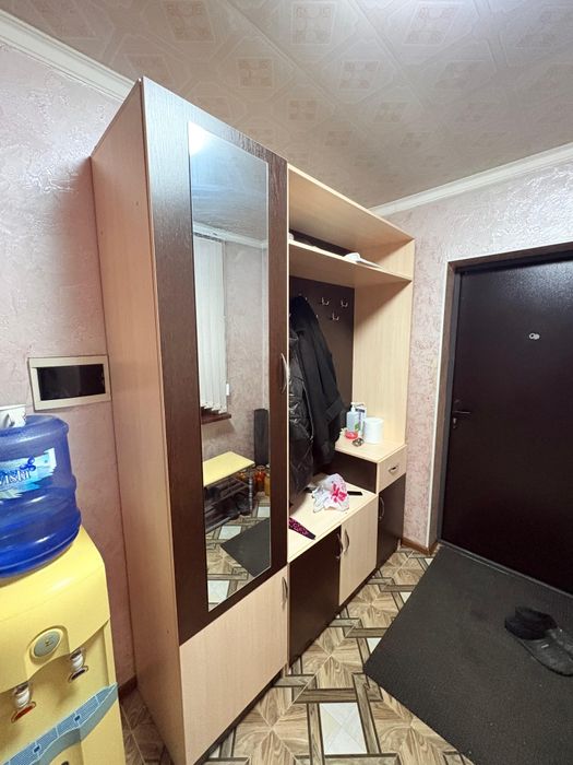 Прихожая с зеркалом