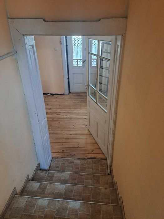 Дава се под наем Етаж от къща в София, Център - 55 кв.м за 357 € - Снимка #12