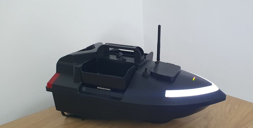 Vand Barcuta plantat, navomodel, 2X13000 Mah, cu GPS