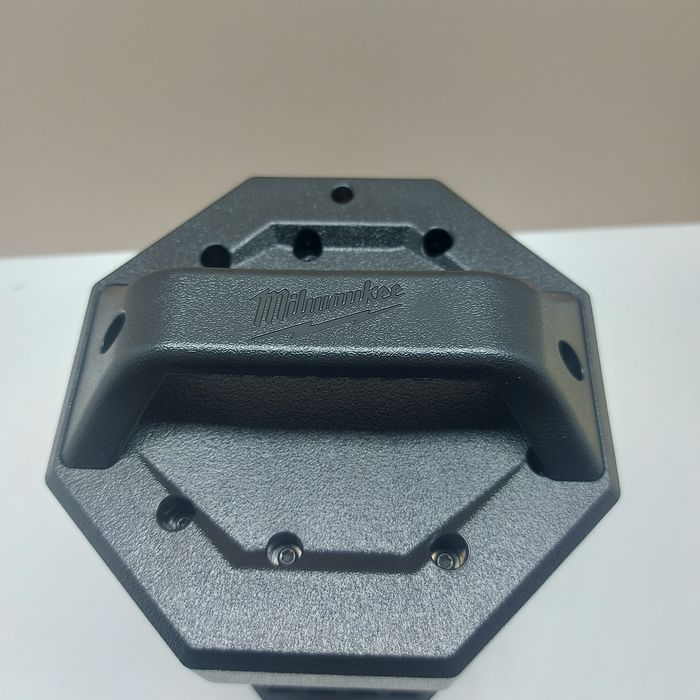 ПРОМОЦИЯ.Акумулаторен LED фенер Milwaukee M18 AL-0