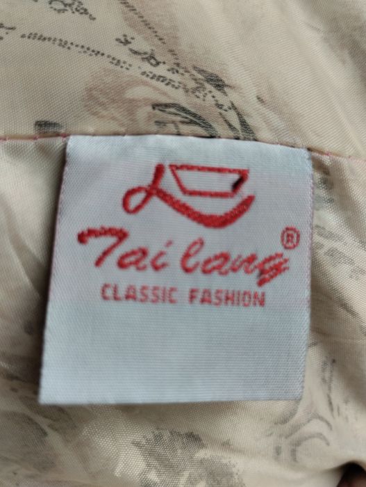 Пуховик для девочки .