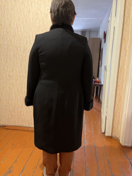 Продается утепленное пальто