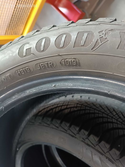 4бр.всесезонни гуми 195/55/16 Goodyear