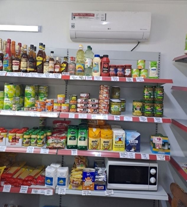 Rafturi pentru market