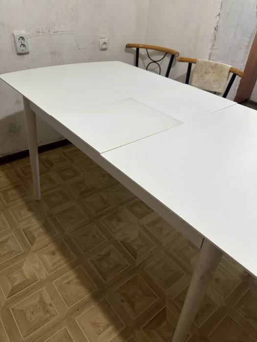 продам кухонный стол