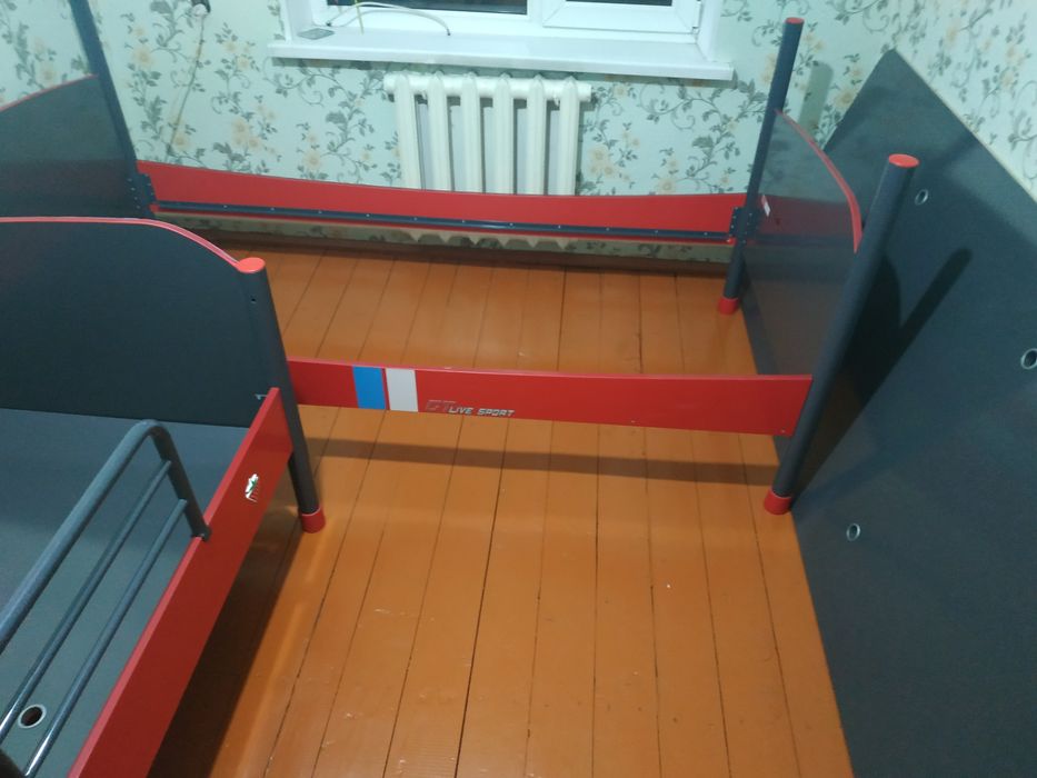 Продам 2/х ярусная кровать