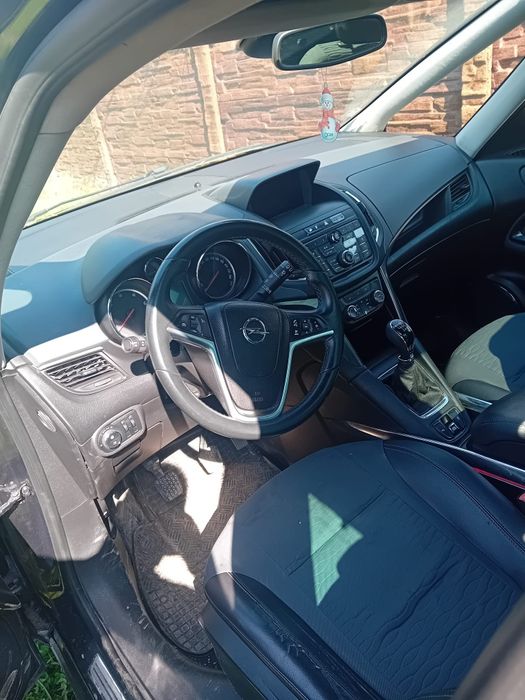 Opel Zafira c model tourer 2012