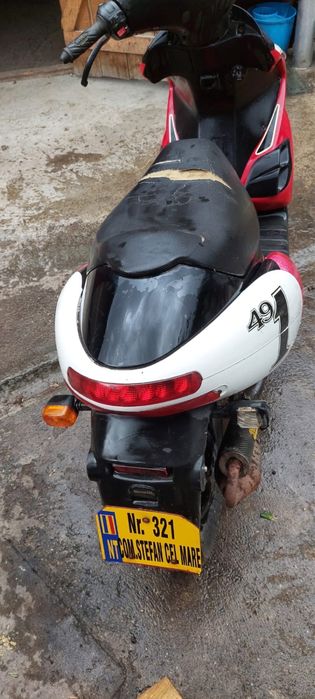 Vând scuter marca Benelli