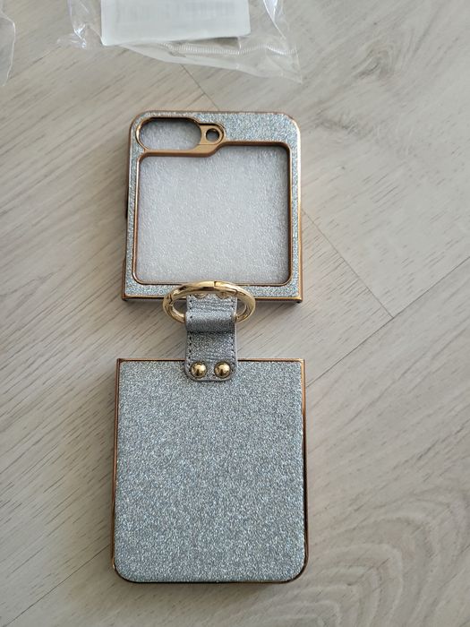 Чехлы на Samsung Galaxy Z Flip7Fe дешево