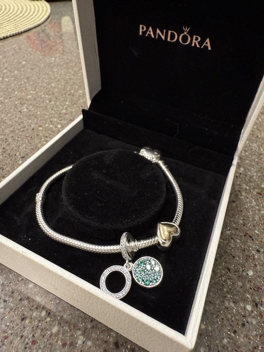 Продам браслет PANDORA