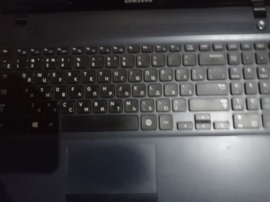 Ноутбук Samsung продается