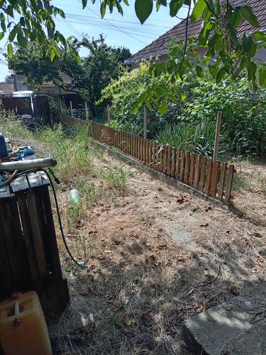 Vând casă neterminată!