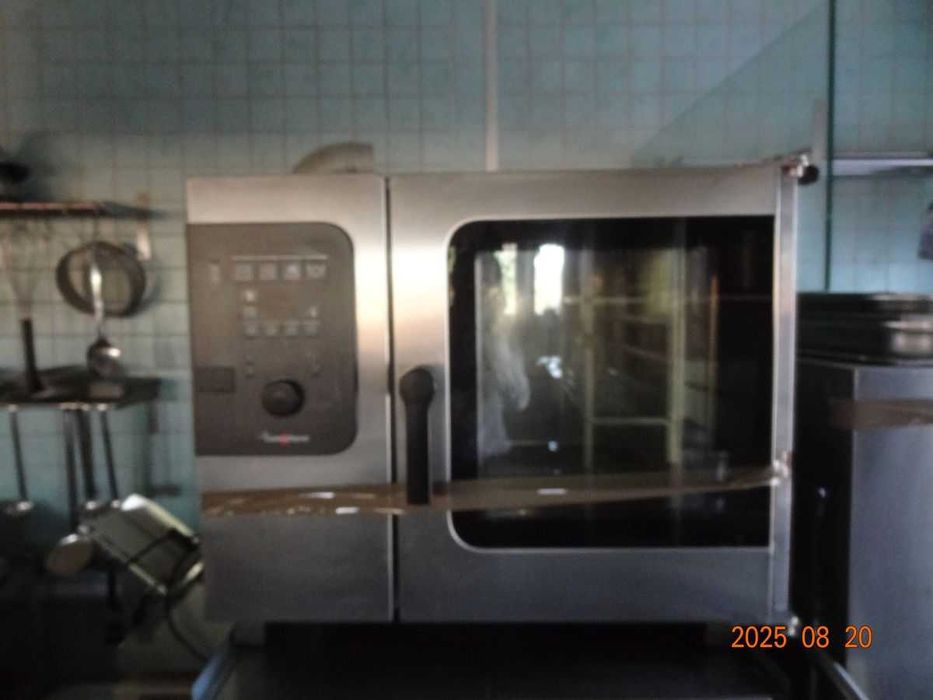 Echipamente profesionale restaurant- mobilier, frigidere, cuptoare etc.