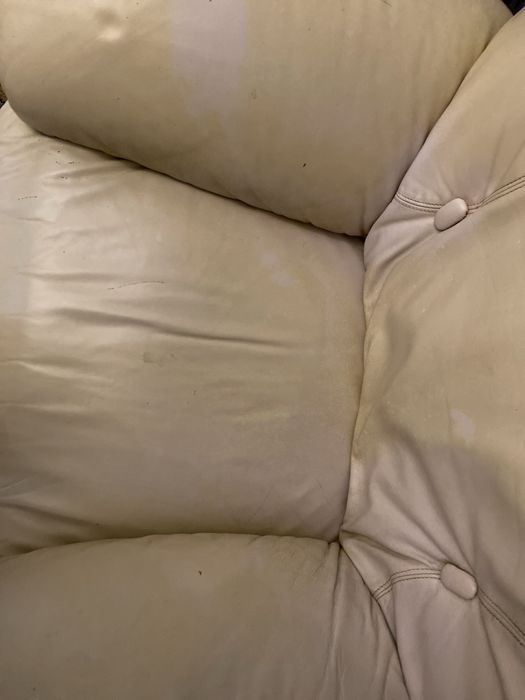 Кресло кожаное не просевшее