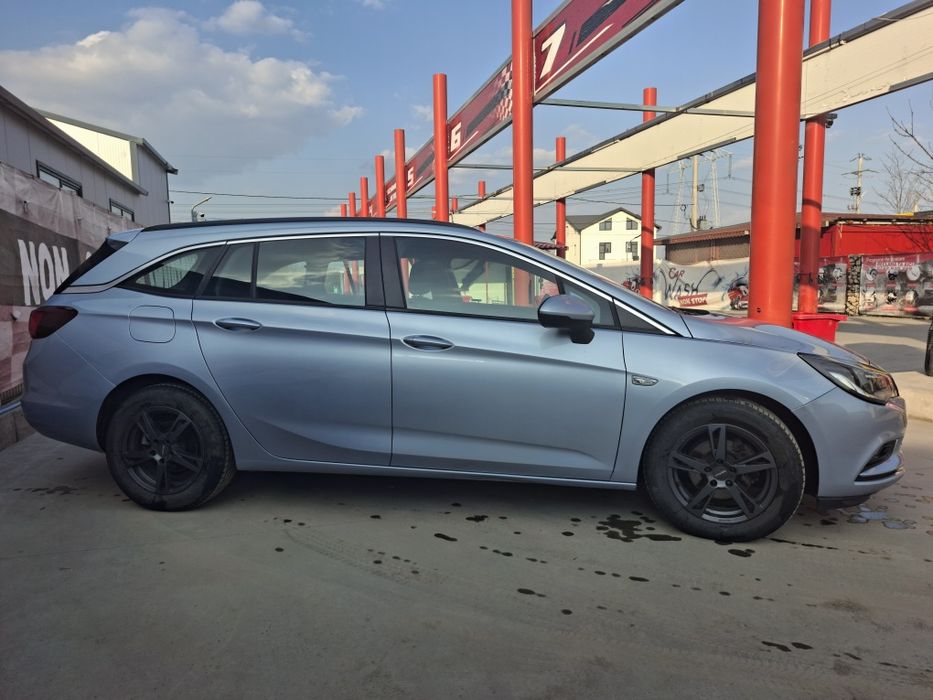 Vând Opel Astra K 2017