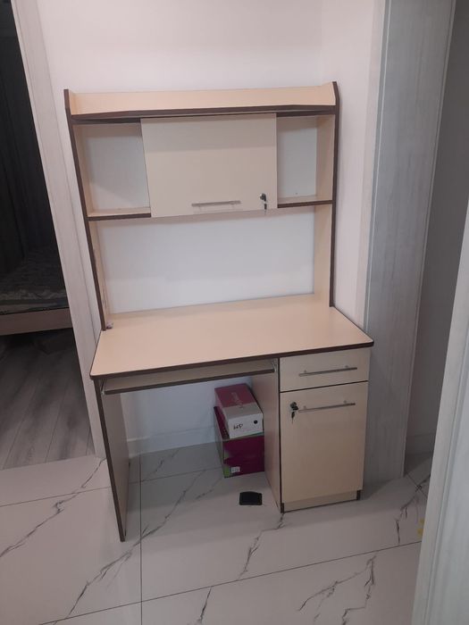 Продаётся компьютерной стол