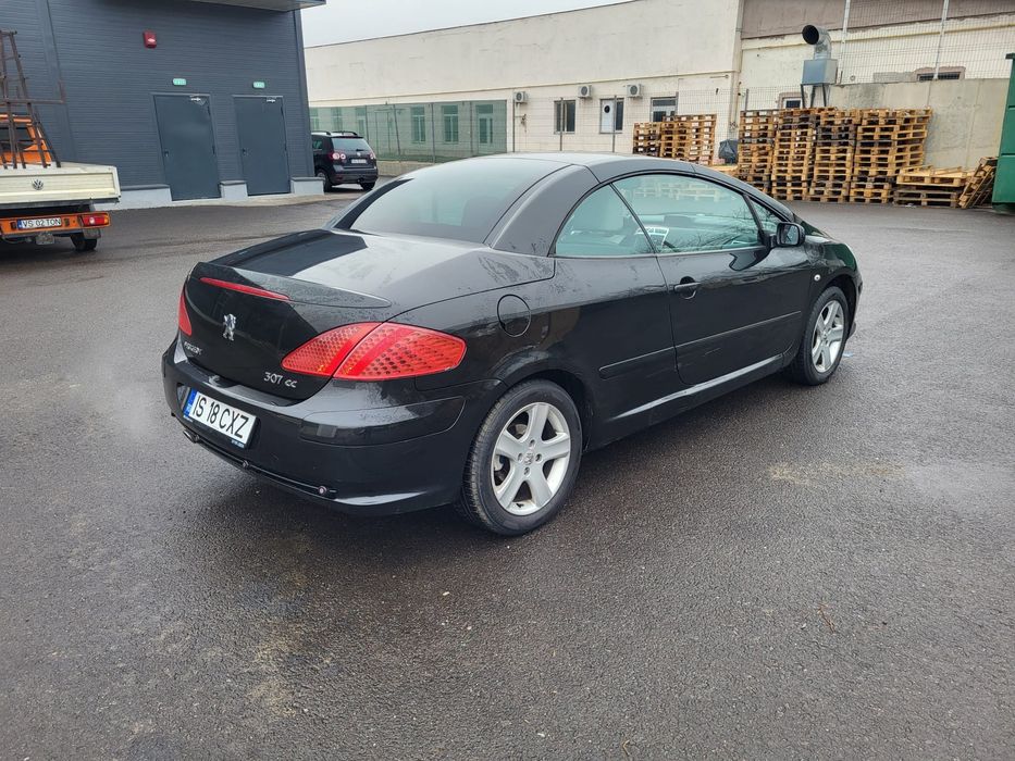 Peugeot 307 Cabrio din anul 2007,motor 2.0i ,140 CP