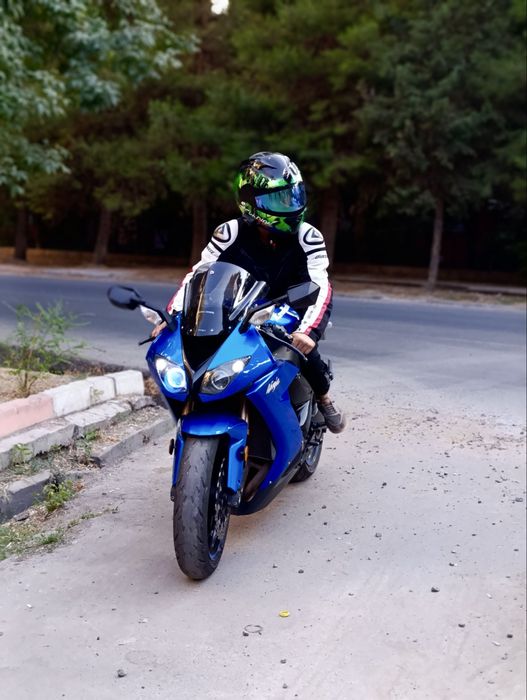 Kawasaki ZX10r Литр