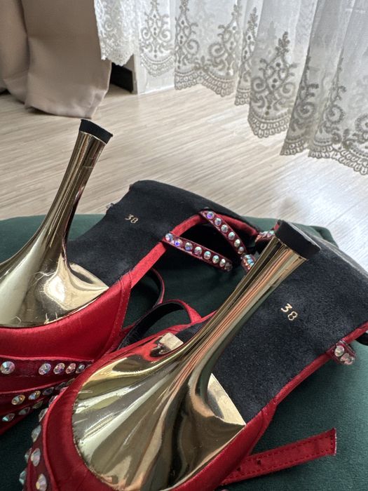 Танцевальные туфли