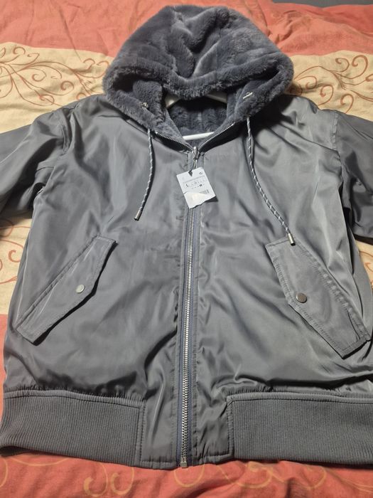Geaca de iarna pentru bărbați mărimea xxl. Cu două fete