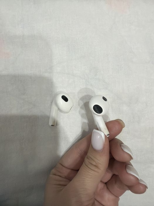 Airpods 3 и кэйс