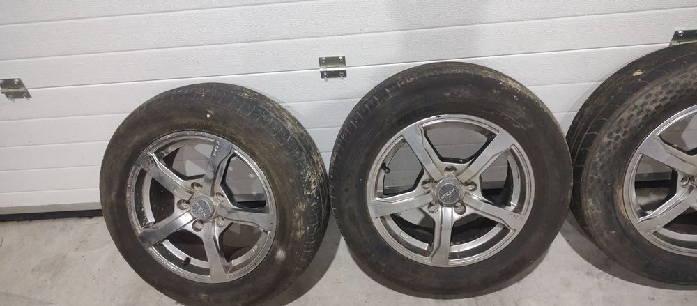 Roti Megan 3 Jante otel R15 5x114.3