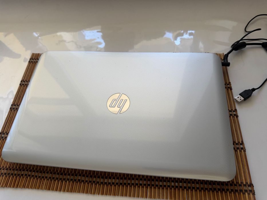 HP Pavilion 15-e034sr / AMD A10 / 6 ГБ / HDD