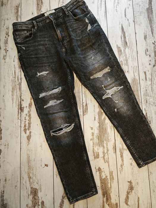 Мъжки дънки слим модел и мъжки ризи