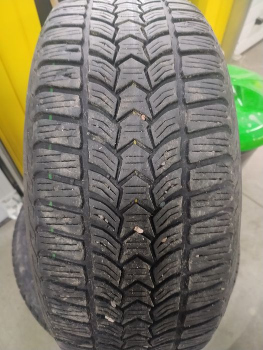 Продам 215/55/16