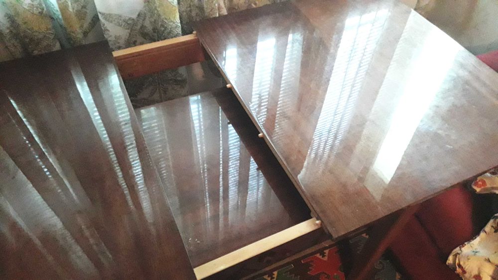 Полирана разтегателна холна маса