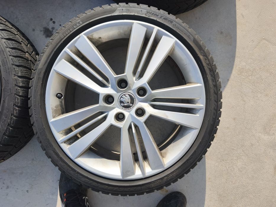 Vand jante 18 , 5*112, cu anvelope sau schimb cu jante pe 17